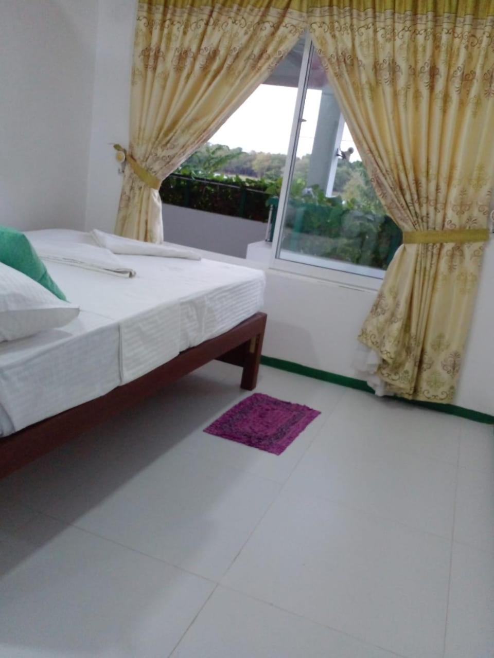 Lake Edge Dambulla Ngoại thất bức ảnh